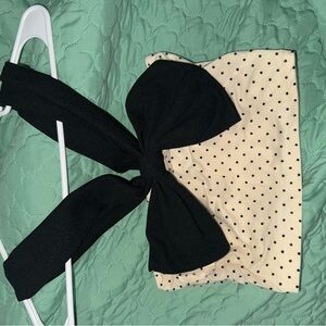 SHEIN Cream and Black Contrast Top